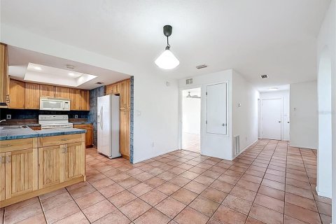 House in Winter Park, Florida 3 bedrooms, 126.9 sq.m. № 2150917 - photo 17