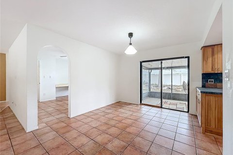 House in Winter Park, Florida 3 bedrooms, 126.9 sq.m. № 2150917 - photo 15