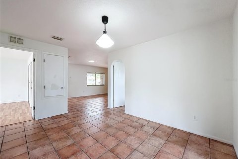 House in Winter Park, Florida 3 bedrooms, 126.9 sq.m. № 2150917 - photo 16