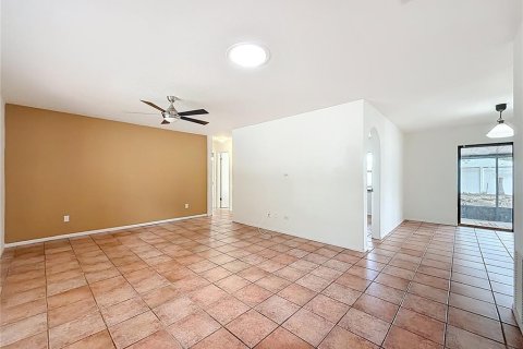 House in Winter Park, Florida 3 bedrooms, 126.9 sq.m. № 2150917 - photo 10