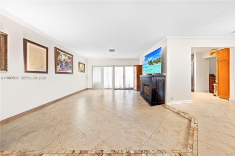 Casa en venta en Miami, Florida, 4 dormitorios, 168.06 m2 № 2053216 - foto 9