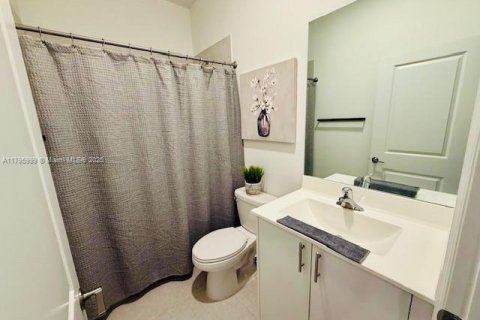 Townhouse in Homestead, Florida 3 bedrooms, 129.41 sq.m. № 1674875 - photo 21