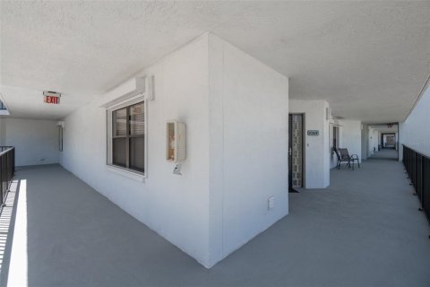 Condominio en venta en Cocoa Beach, Florida, 2 dormitorios, 136.19 m2 № 1681880 - foto 24
