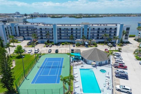 Condominio en venta en Cocoa Beach, Florida, 2 dormitorios, 136.19 m2 № 1681880 - foto 27