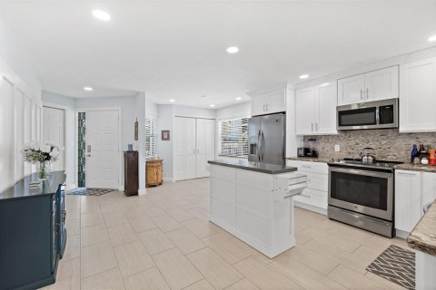 Condominio en venta en Cocoa Beach, Florida, 2 dormitorios, 136.19 m2 № 1681880 - foto 4