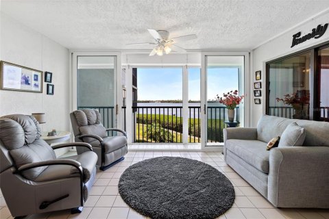 Condominio en venta en Cocoa Beach, Florida, 2 dormitorios, 136.19 m2 № 1681880 - foto 15