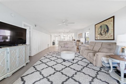 Condominio en venta en Cocoa Beach, Florida, 2 dormitorios, 136.19 m2 № 1681880 - foto 14