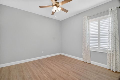 House in Summerfield, Florida 3 bedrooms, 218.88 sq.m. № 1901457 - photo 23