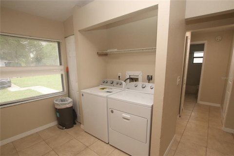Снять в аренду квартиру в Коко, Флорида 4 комнаты, 85.84м2, № 2150462 - фото 8