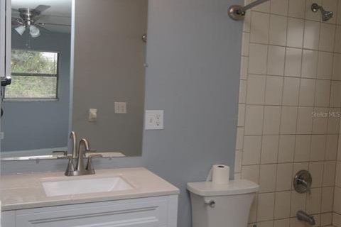 Снять в аренду квартиру в Коко, Флорида 4 комнаты, 85.84м2, № 2150462 - фото 18