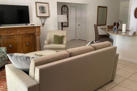 House in Ocala, Florida 3 bedrooms, 127.93 sq.m. № 1688475 - photo 5