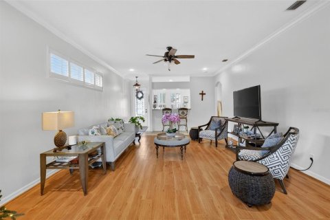 House in Leesburg, Florida 3 bedrooms, 152.45 sq.m. № 2215871 - photo 7