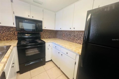 Copropriété à vendre à New Port Richey, Floride: 1 chambre, 68 m2 № 2388358 - photo 7