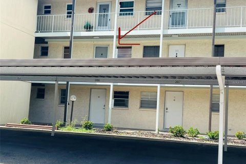 Condo à New Port Richey, Floride, 1 chambre  № 2388358