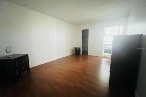 Copropriété à vendre à New Port Richey, Floride: 1 chambre, 68 m2 № 2388358 - photo 15