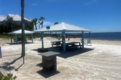 Copropriété à vendre à New Port Richey, Floride: 1 chambre, 68 m2 № 2388358 - photo 5