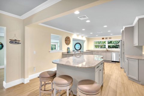 House in Vero Beach, Florida 3 bedrooms, 283.26 sq.m. № 2146921 - photo 9