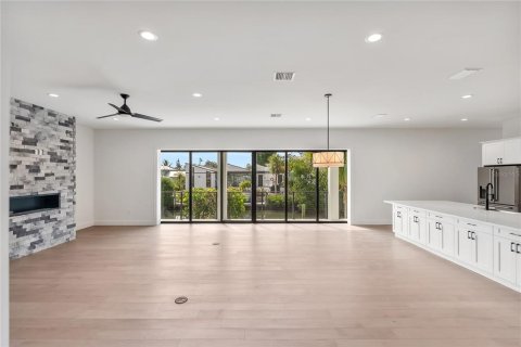 Casa en venta en Longboat Key, Florida, 6 dormitorios, 381.46 m2 № 2121075 - foto 11