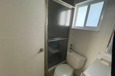 Villa ou maison à vendre à Plantation, Floride: 2 chambres, 120.31 m2 № 1975279 - photo 21