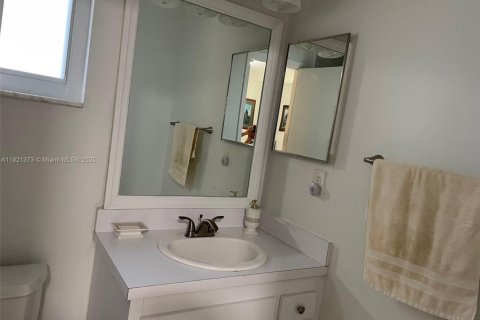 Villa ou maison à vendre à Plantation, Floride: 2 chambres, 120.31 m2 № 1975279 - photo 17