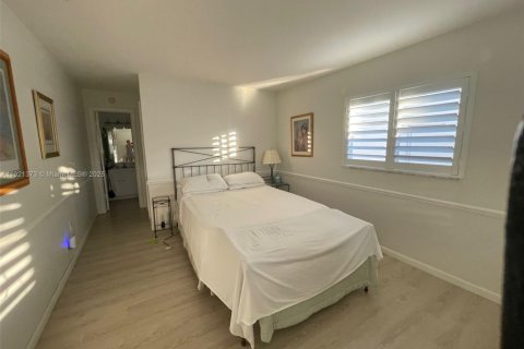 Villa ou maison à vendre à Plantation, Floride: 2 chambres, 120.31 m2 № 1975279 - photo 9