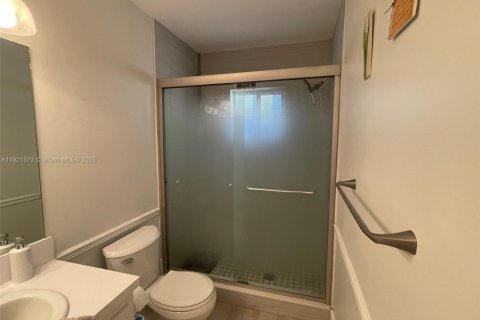 Villa ou maison à vendre à Plantation, Floride: 2 chambres, 120.31 m2 № 1975279 - photo 11