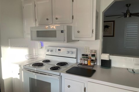 Villa ou maison à vendre à Plantation, Floride: 2 chambres, 120.31 m2 № 1975279 - photo 8