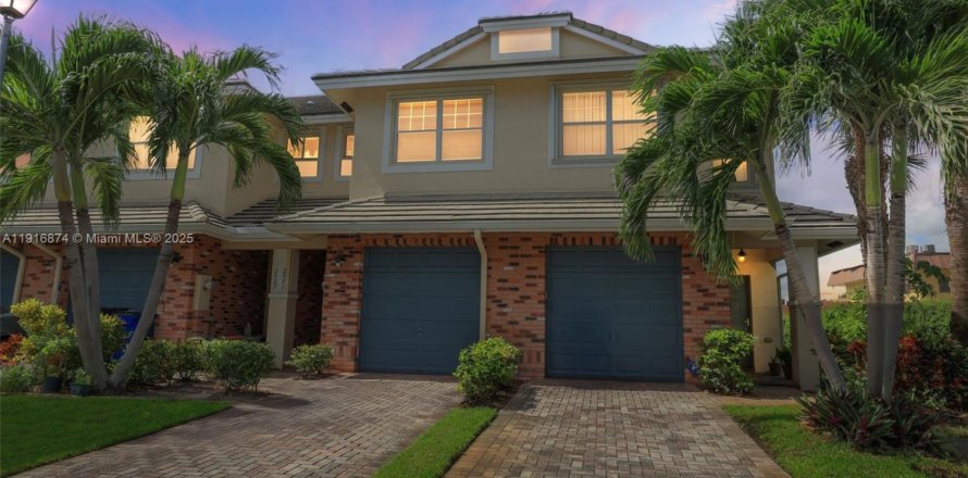 Touwnhouse à Lauderdale Lakes, Floride 3 chambres, 146.23 m2 № 1972397