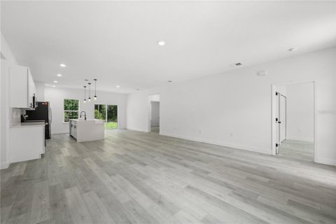 House in Citrus Springs, Florida 4 bedrooms, 164.81 sq.m. № 1795605 - photo 4