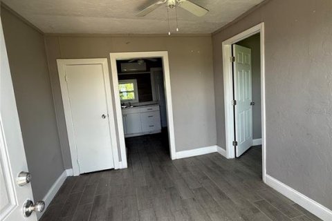 Commercial property in Avon Park, Florida 2 bedrooms, 74.32 sq.m. № 1913290 - photo 4