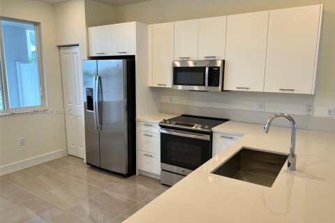 Copropriété à louer à Doral, Floride: 3 chambres № 1999516 - photo 6