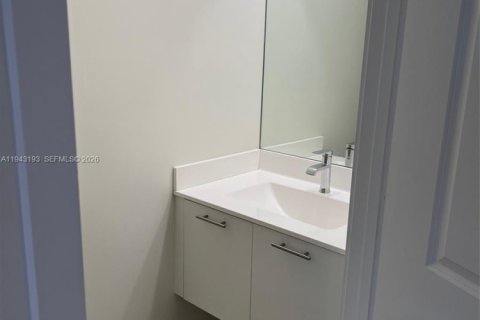 Copropriété à louer à Doral, Floride: 3 chambres № 1999516 - photo 16