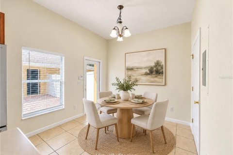 Townhouse in Orlando, Florida 3 bedrooms, 155.33 sq.m. № 2379345 - photo 8