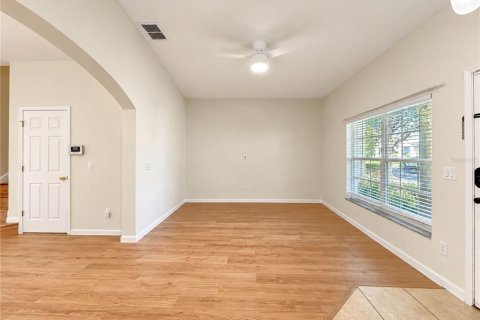 Townhouse in Orlando, Florida 3 bedrooms, 155.33 sq.m. № 2379345 - photo 4