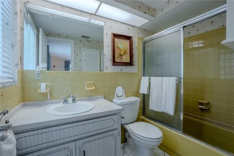 Villa ou maison à vendre à Port Richey, Floride: 2 chambres, 126.53 m2 № 2413610 - photo 14