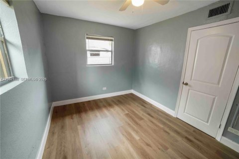 Casa en alquiler en Fort Lauderdale, Florida, 2 dormitorios, 115.01 m2 № 2276920 - foto 7