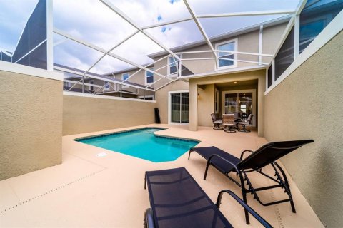Townhouse in Davenport, Florida 4 bedrooms, 177.81 sq.m. № 1913351 - photo 28