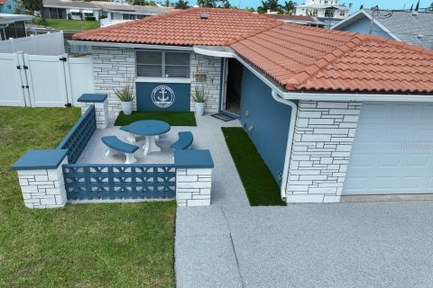 Villa ou maison à vendre à New Port Richey, Floride: 2 chambres, 100.33 m2 № 2356395 - photo 29