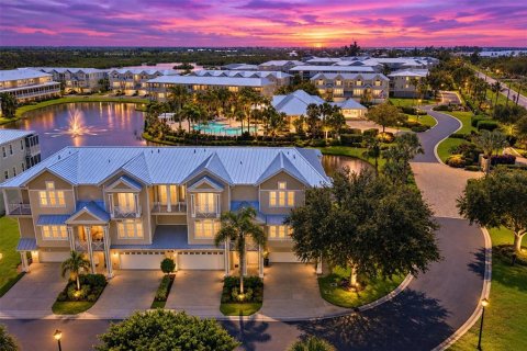 Touwnhouse à Placida, Floride 3 chambres, 218.78 m2 № 2360259
