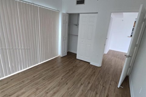 Снять в аренду кондоминиум в Майами, Флорида 2 спальни, 93.37м2, № 1987899 - фото 13