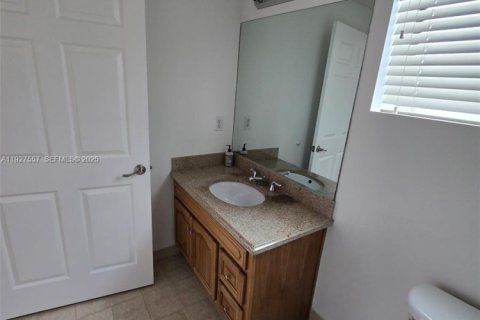 Снять в аренду кондоминиум в Майами, Флорида 2 спальни, 93.37м2, № 1987899 - фото 14