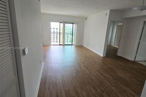 Снять в аренду кондоминиум в Майами, Флорида 2 спальни, 93.37м2, № 1987899 - фото 7