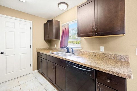 House in Ocala, Florida 3 bedrooms, 101.17 sq.m. № 1906010 - photo 9