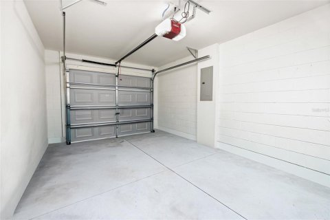 House in Ocala, Florida 3 bedrooms, 101.17 sq.m. № 1906010 - photo 20