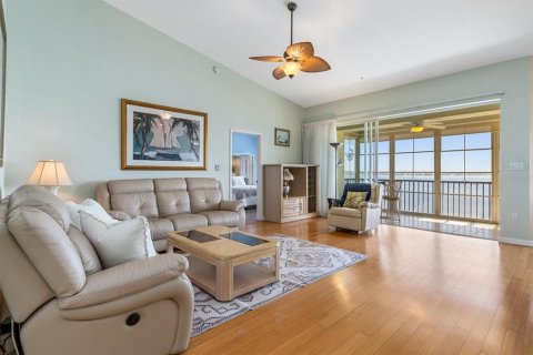 Copropriété à vendre à Punta Gorda, Floride: 3 chambres, 187.48 m2 № 2201293 - photo 2