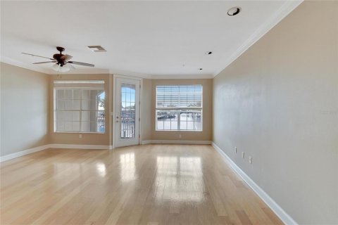 Touwnhouse à vendre à Apollo Beach, Floride: 3 chambres, 231.14 m2 № 1648268 - photo 10