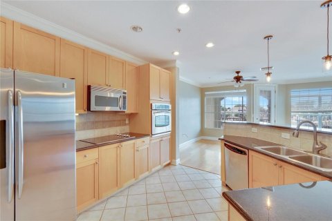 Touwnhouse à vendre à Apollo Beach, Floride: 3 chambres, 231.14 m2 № 1648268 - photo 15
