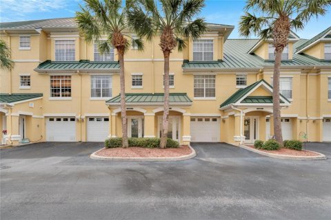 Touwnhouse à vendre à Apollo Beach, Floride: 3 chambres, 231.14 m2 № 1648268 - photo 1