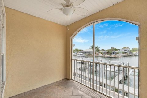 Touwnhouse à vendre à Apollo Beach, Floride: 3 chambres, 231.14 m2 № 1648268 - photo 18