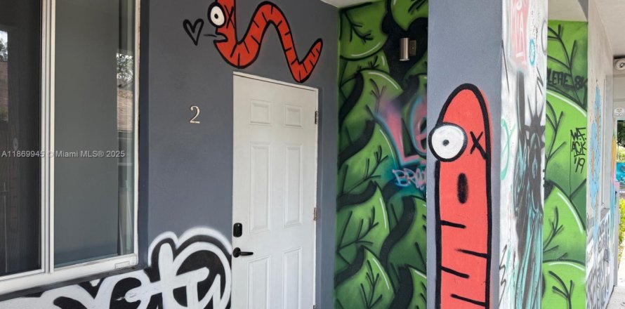 Apartment in Miami, Florida 2 bedrooms, 83.61 sq.m. № 1926526